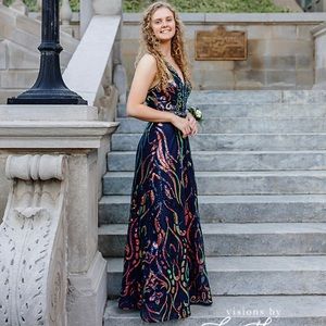 Prom dress from dillards,hemmed for 5’5’’heighth.like brand new!! Asking $100